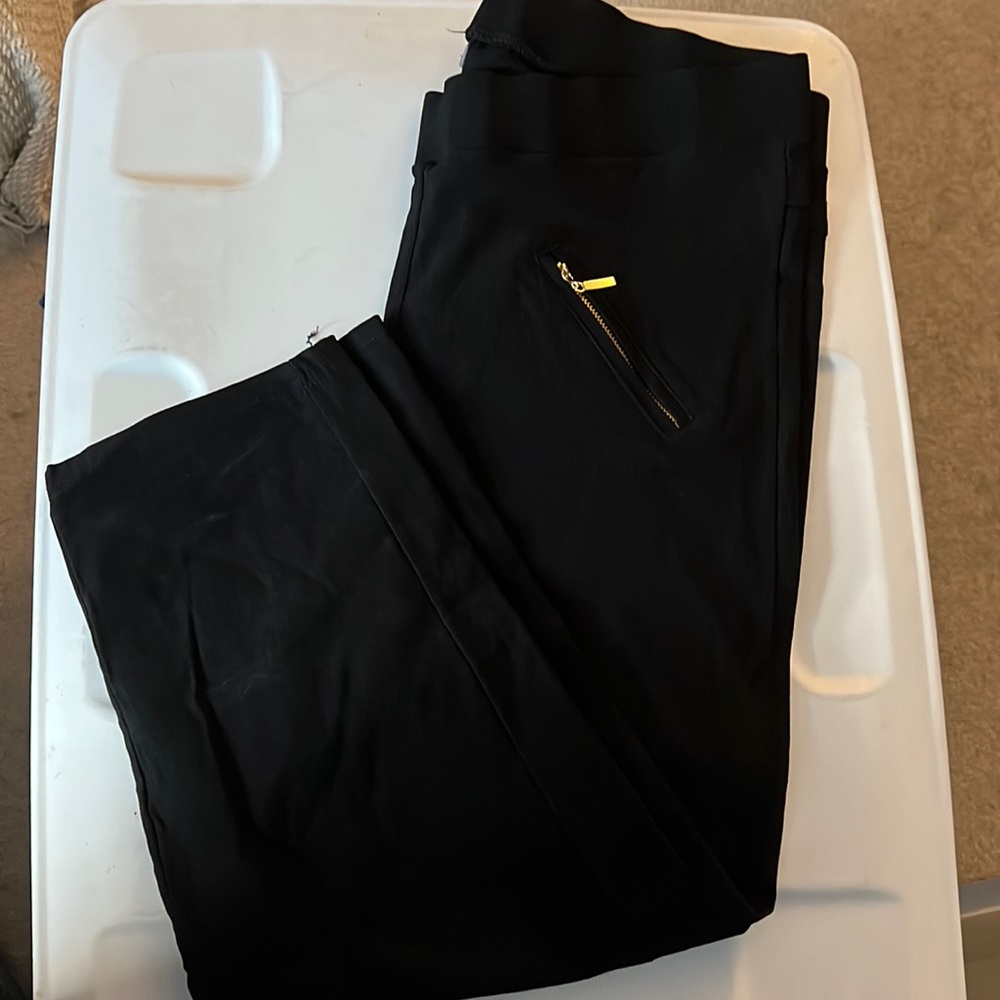 Dress Capris